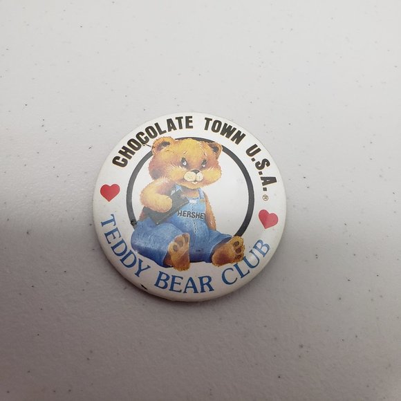 Hershey Chocolate Teddy Bear Club Pin - Picture 2 of 3